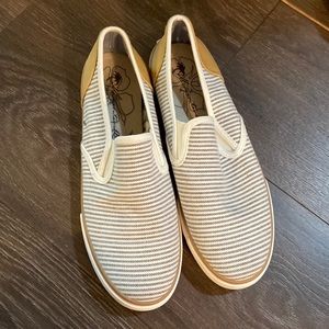 Tommy Bahama Slip On Sneakers